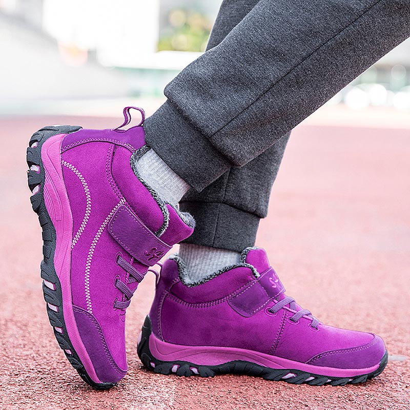 short winter sports shoes for  - огляд і ціна Tech Office Pictures